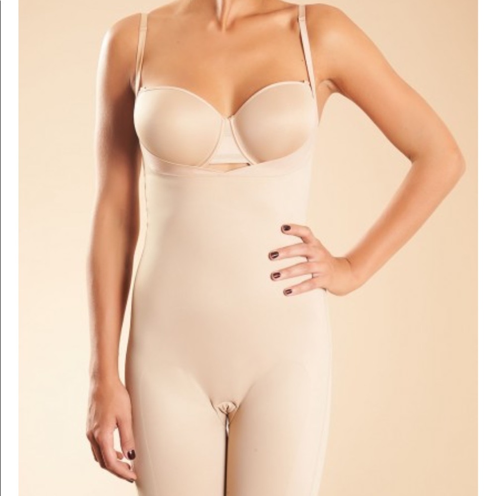 Spanx Shaping Open Bust Mid-Thigh Shaper